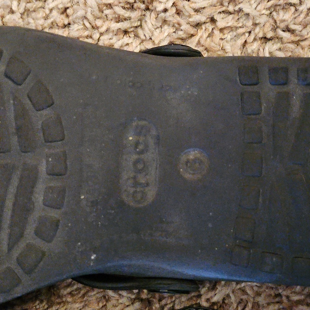 Crocs sandals - Picture 3 of 4